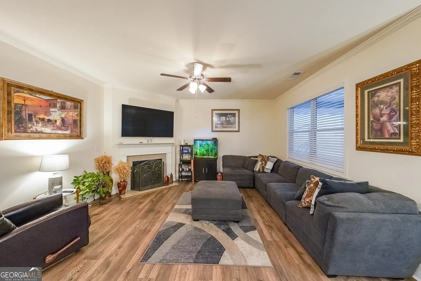 136 Four Seasons Blvd — photo 3 of 33