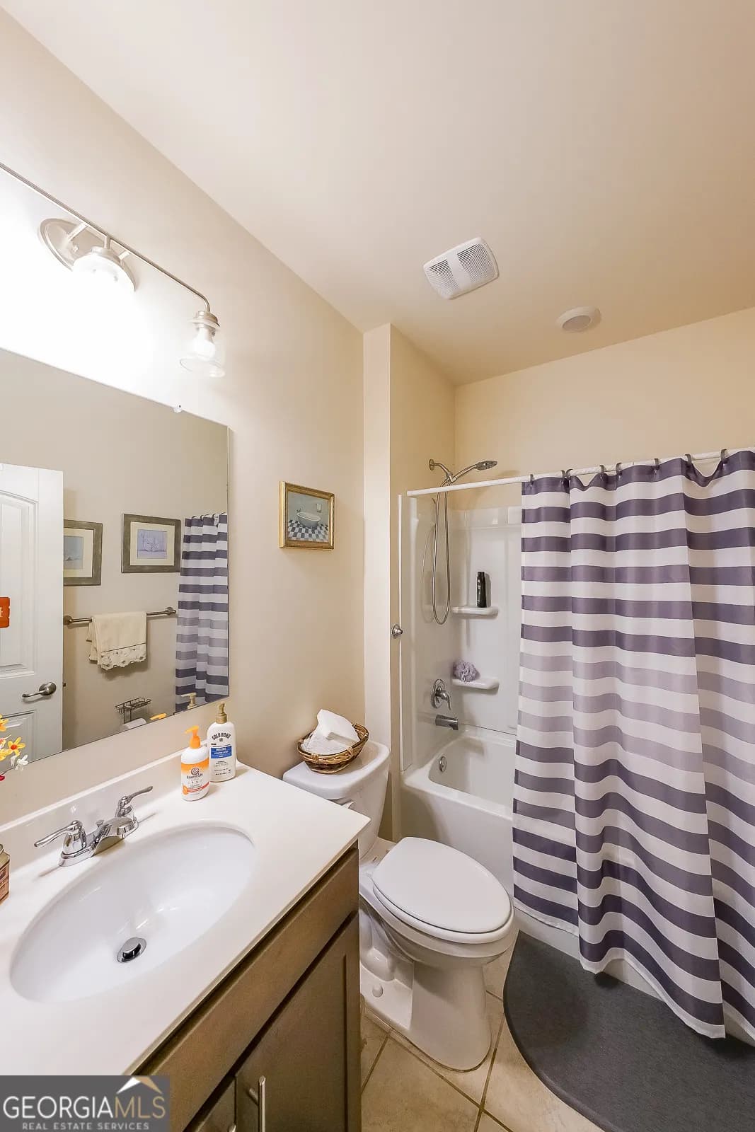 136 Four Seasons Blvd — photo 14 of 33