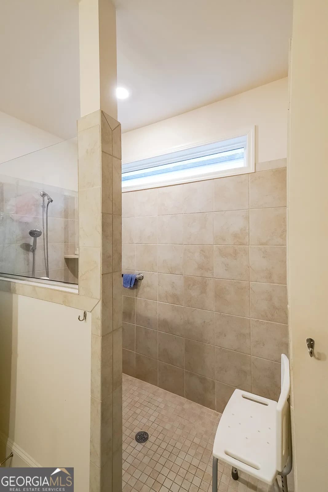 136 Four Seasons Blvd — photo 10 of 33