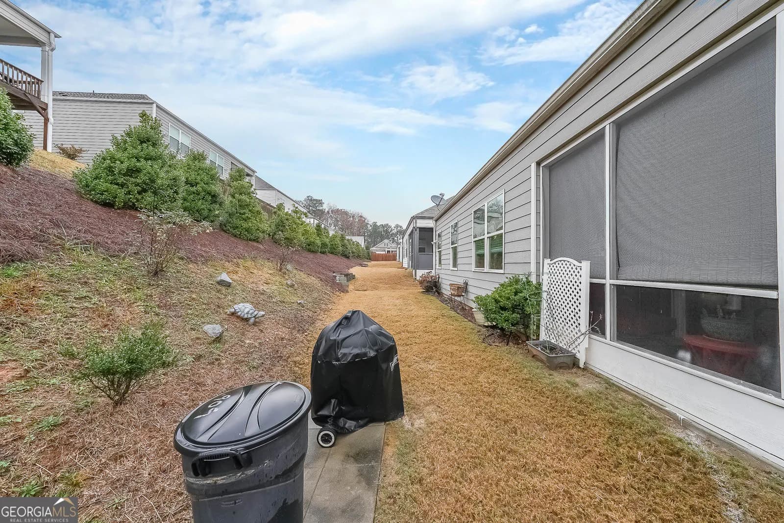 136 Four Seasons Blvd — photo 19 of 33