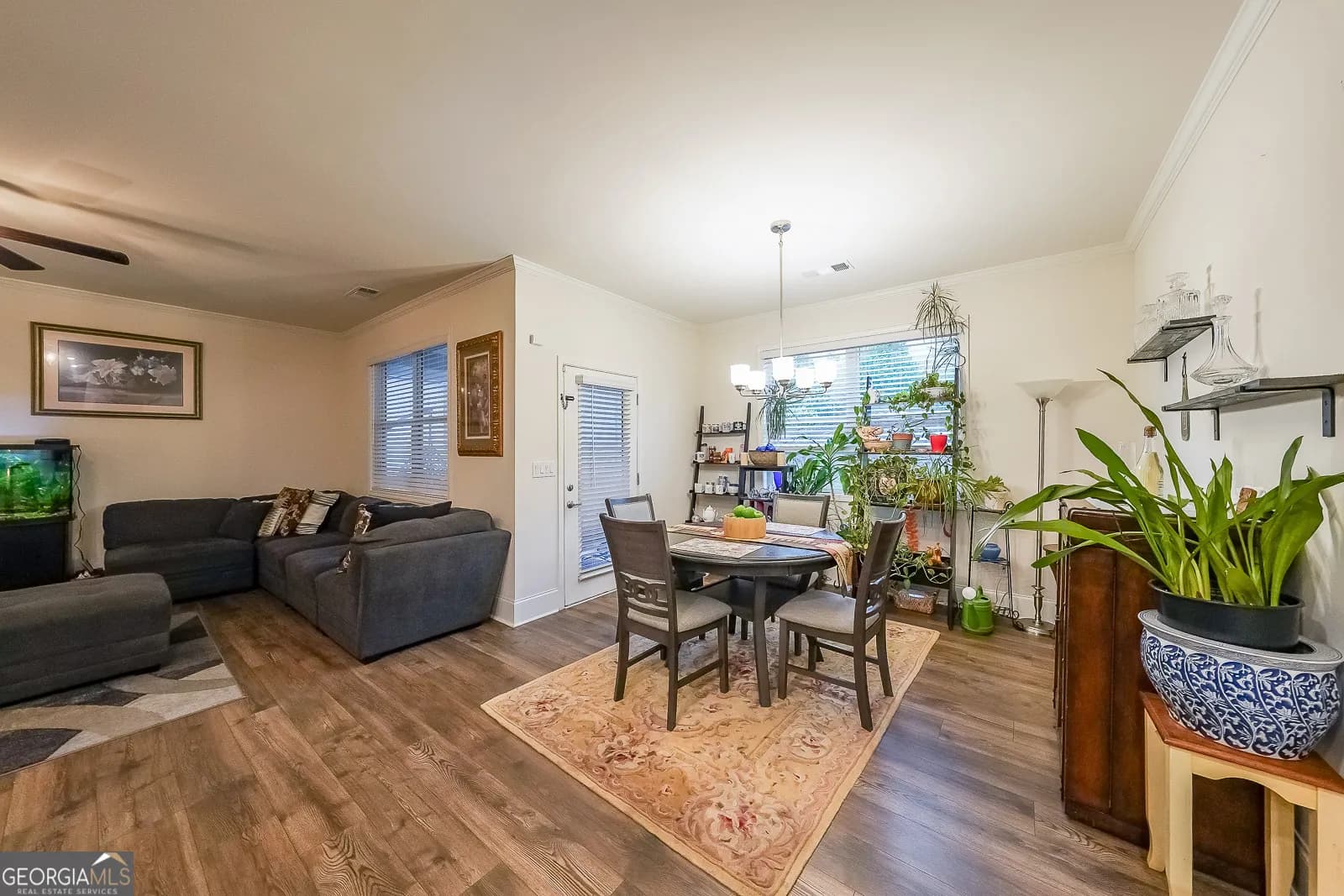136 Four Seasons Blvd — photo 6 of 33