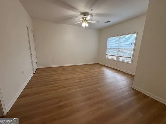 7712 Autry Cir — photo 4 of 17