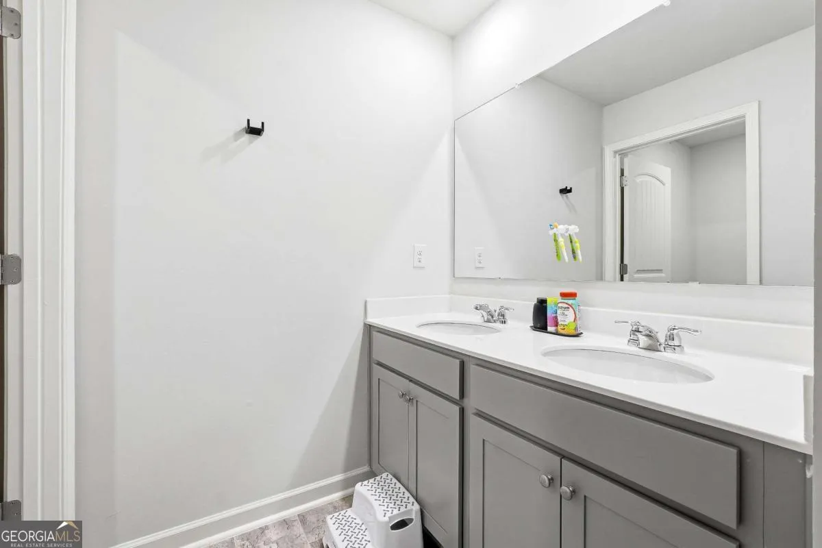 289 Highgrove Way — photo 15 of 37