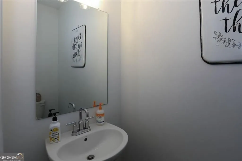 4101 Kingsbere Way — photo 38 of 42