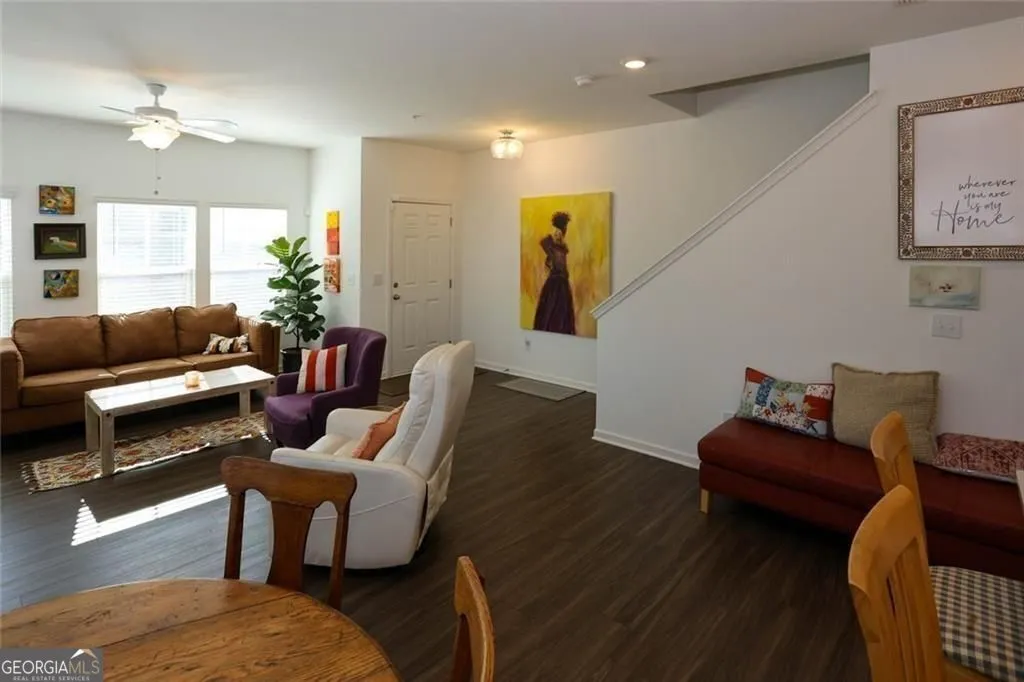 4101 Kingsbere Way — photo 12 of 42