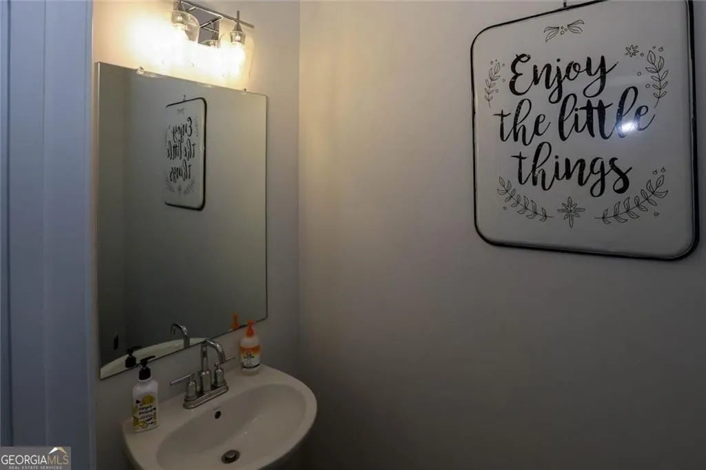 4101 Kingsbere Way — photo 39 of 42