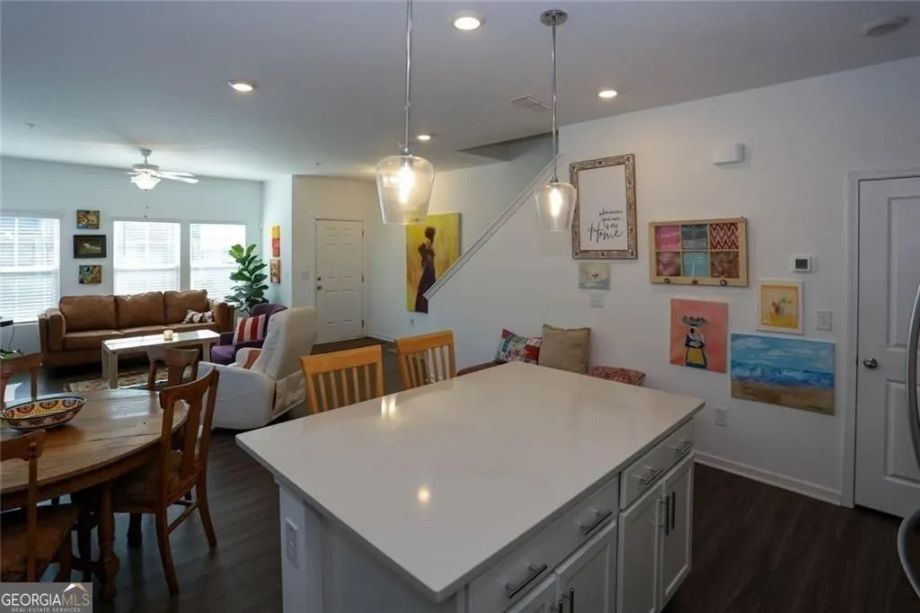 4101 Kingsbere Way — photo 9 of 42