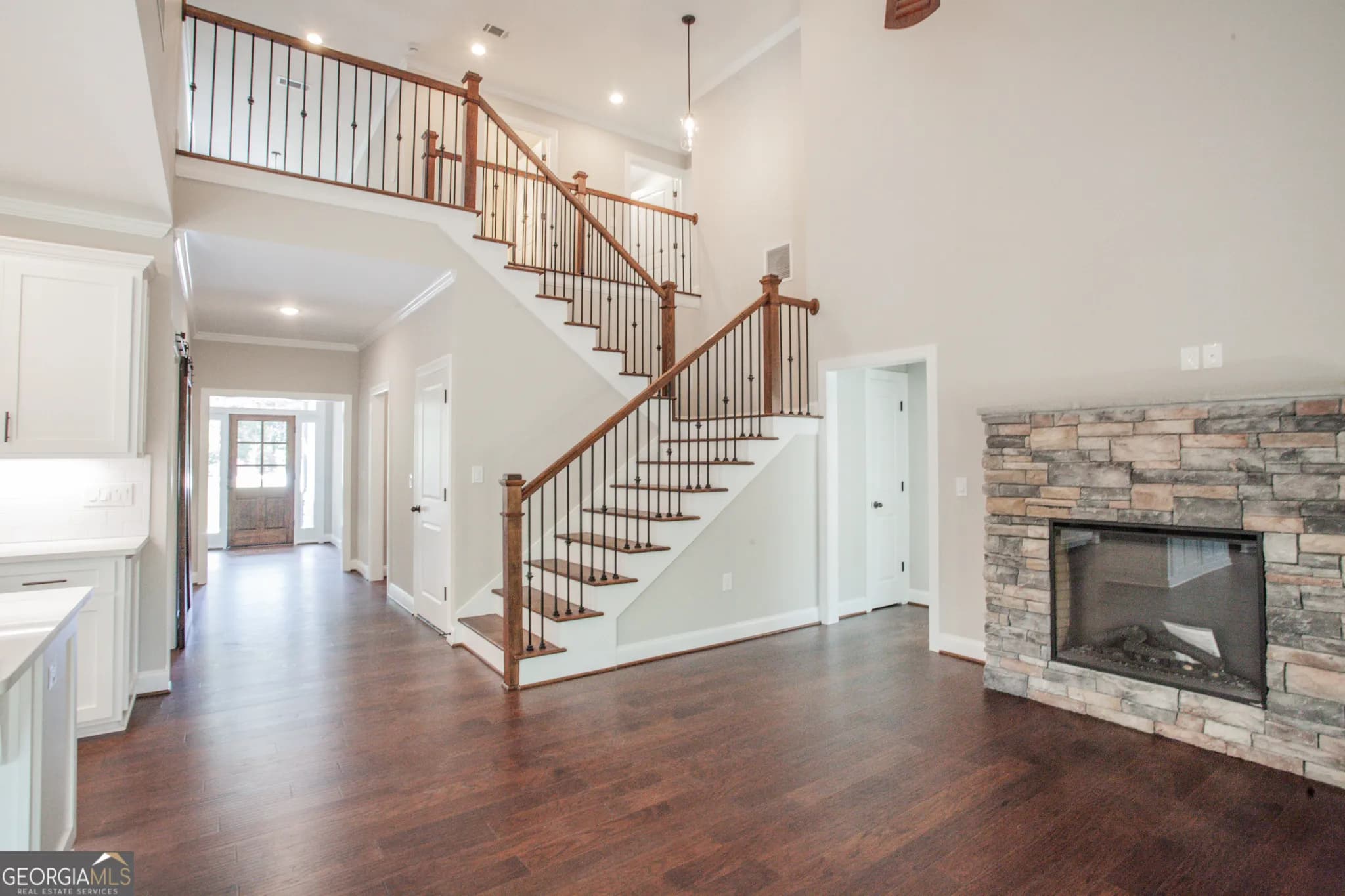 2163 Belcourt Dr — photo 10 of 27