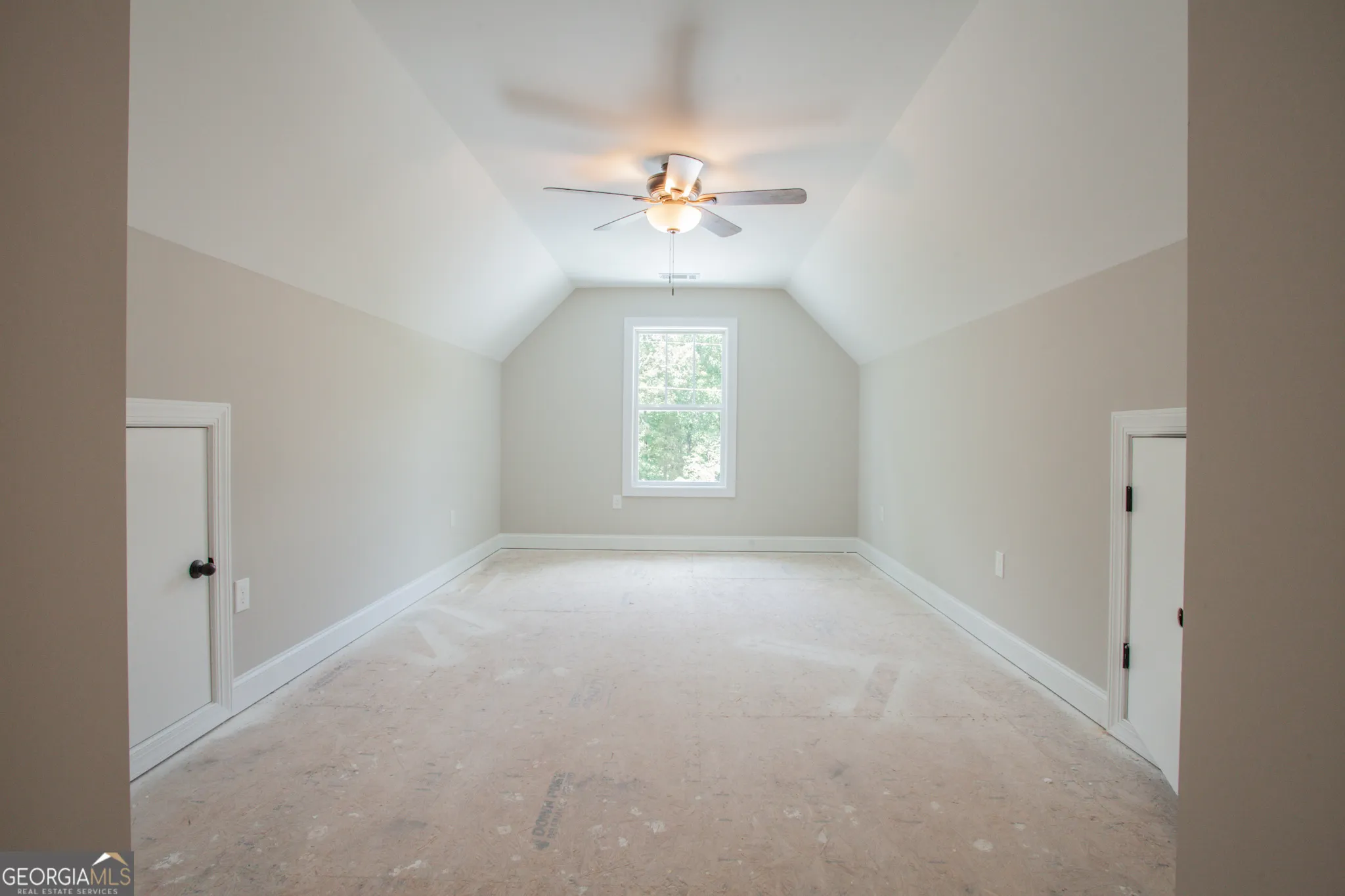 2163 Belcourt Dr — photo 17 of 27