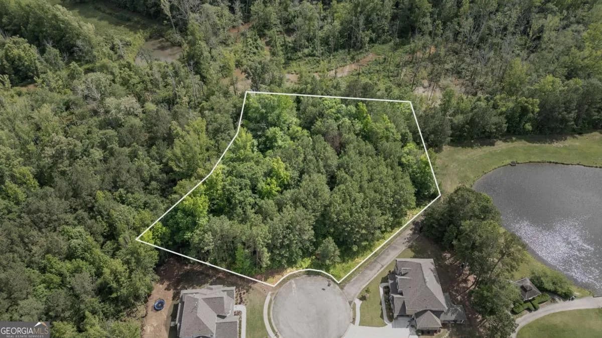 462 Manchester Ln, Villa Rica
