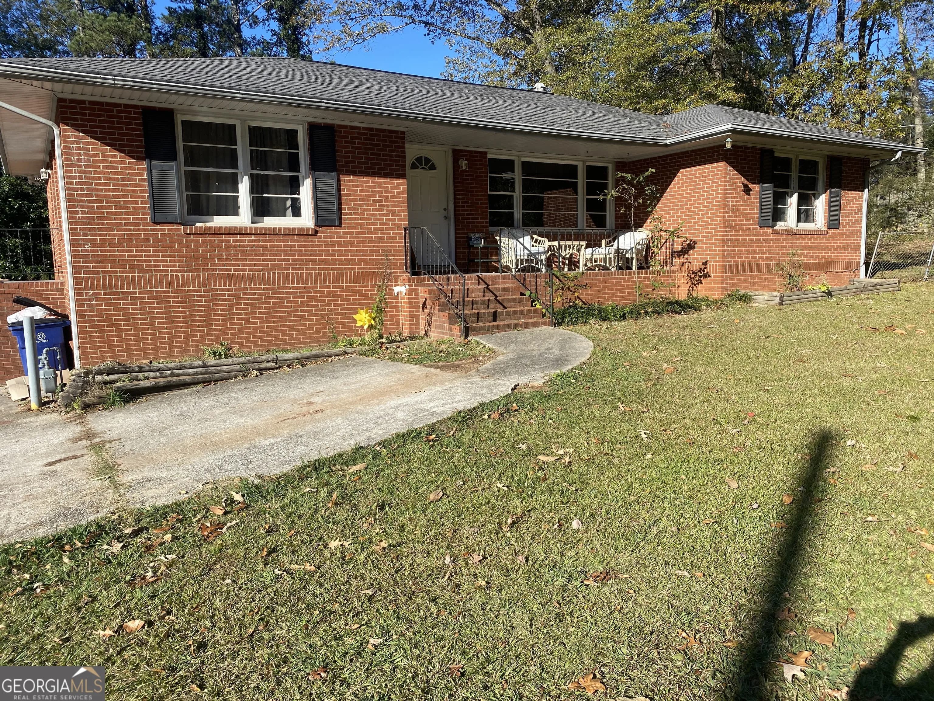 8965 Campbellton St, Douglasville