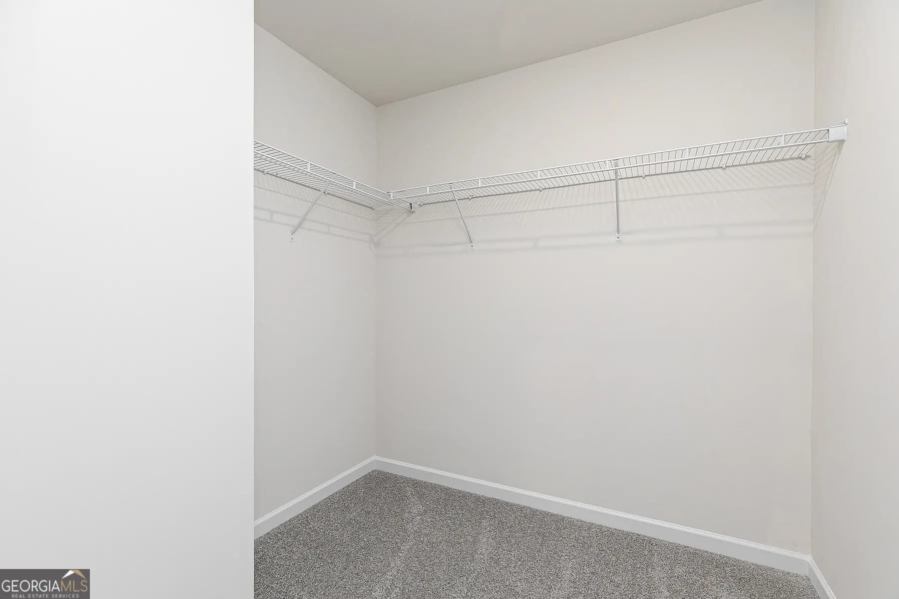 647 Mackenzie Cv — photo 3 of 14