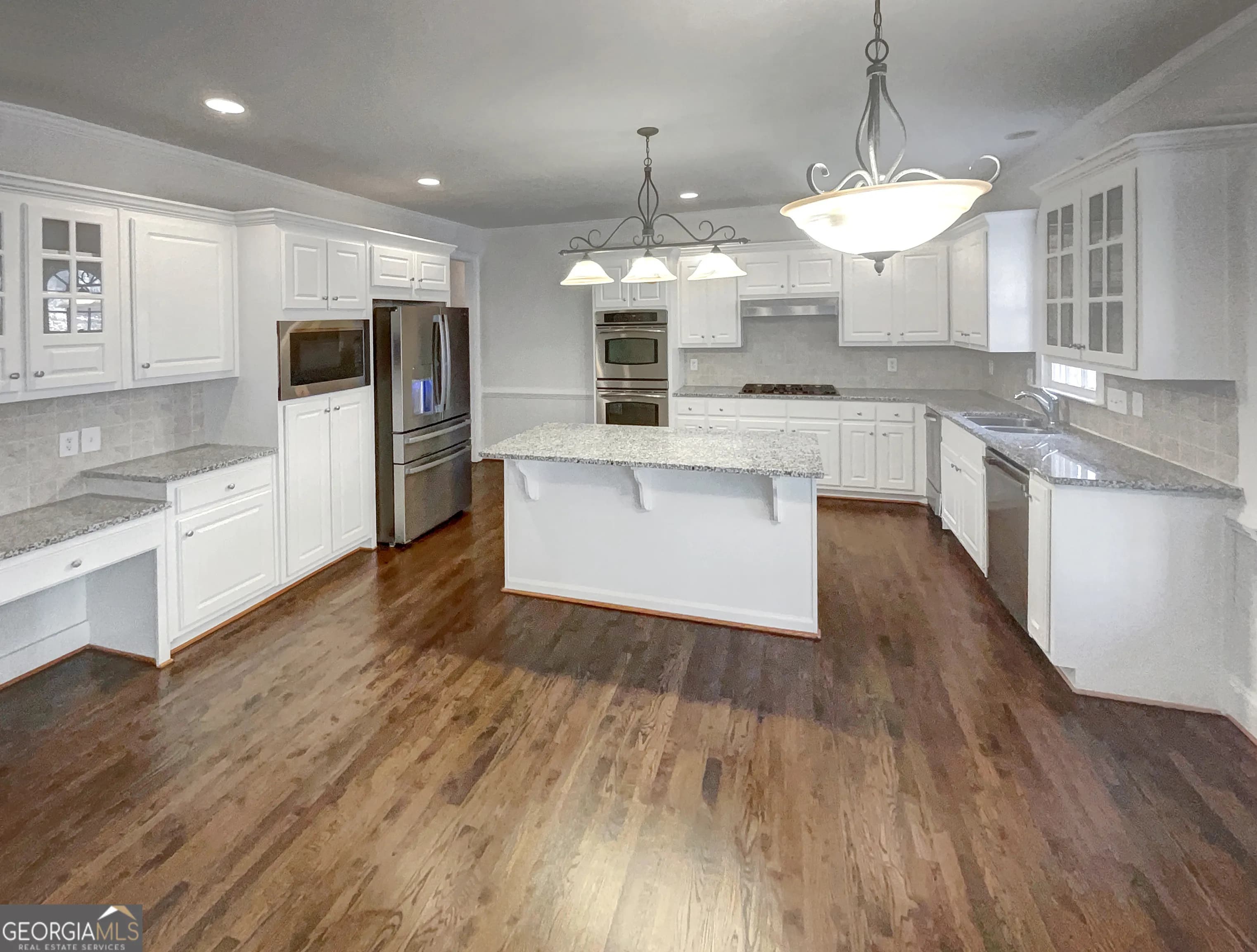 7880 Gable Dr — photo 2 of 24