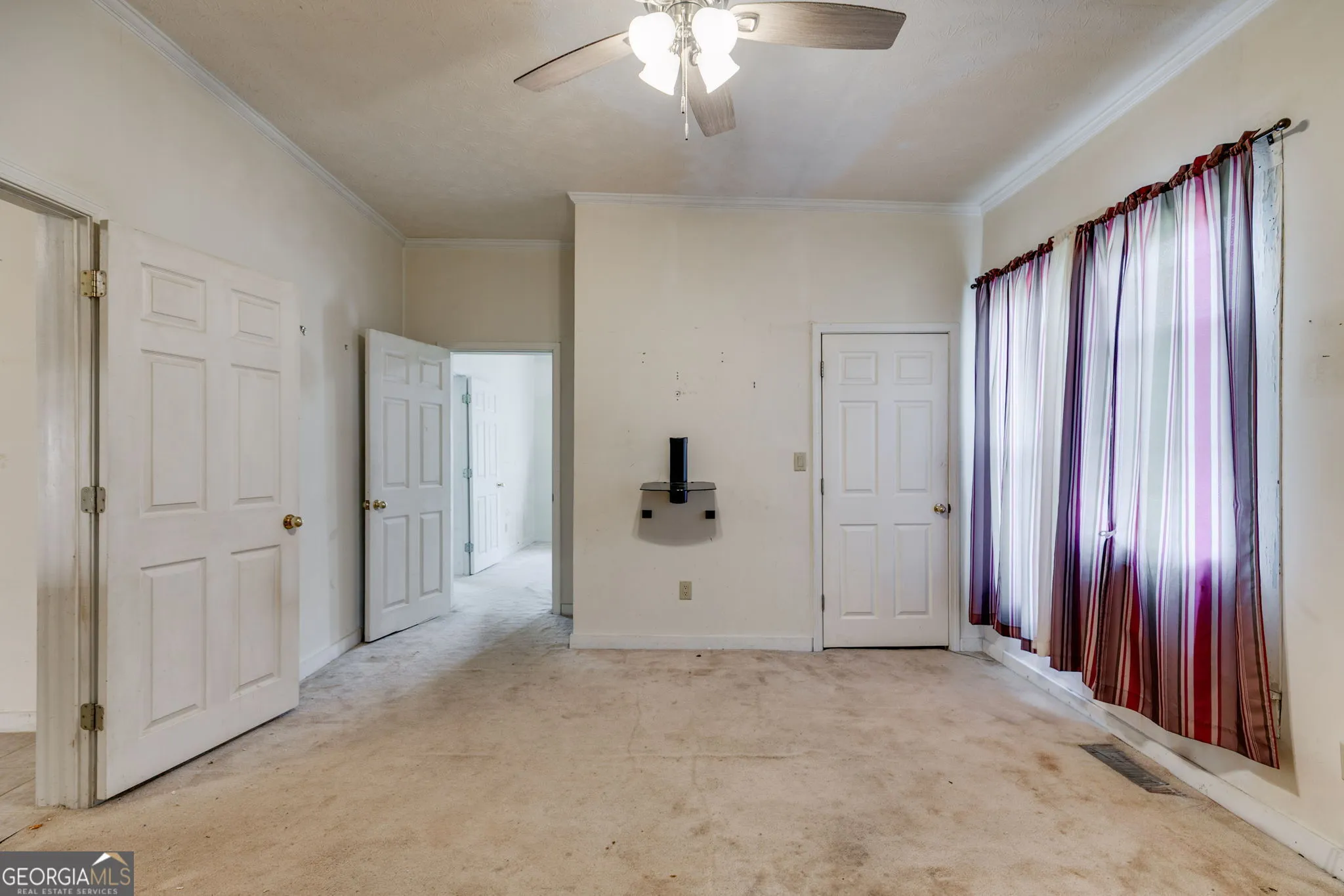208 Georgia Ave S — photo 8 of 28