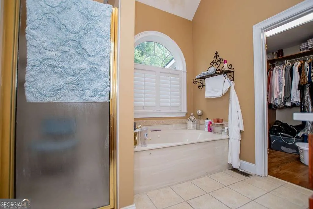 204 Pinehurst Way — photo 15 of 61