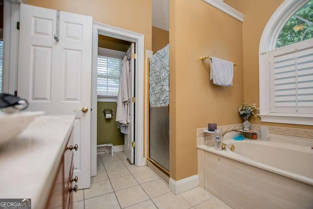 204 Pinehurst Way — photo 14 of 61