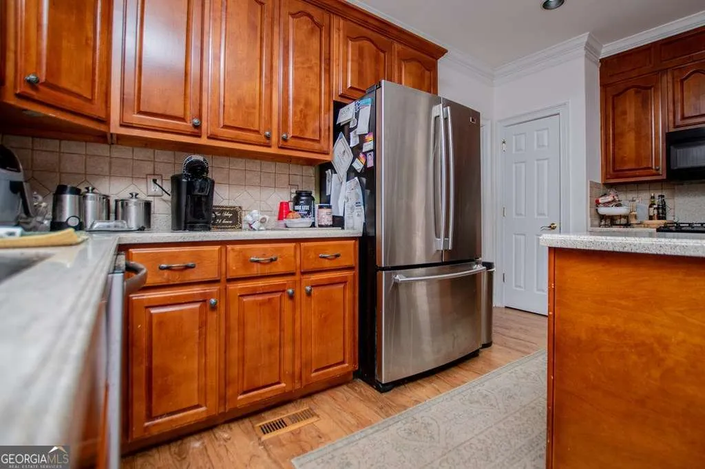 204 Pinehurst Way — photo 9 of 61