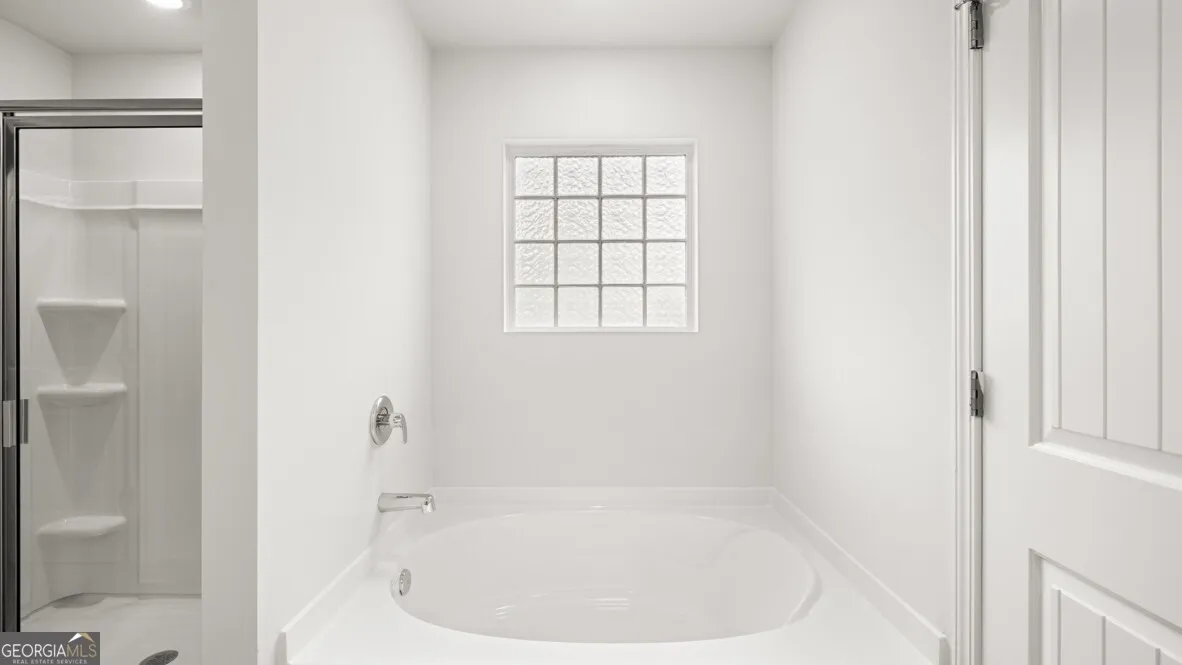 318 Thompson Ridge Ln — photo 16 of 37