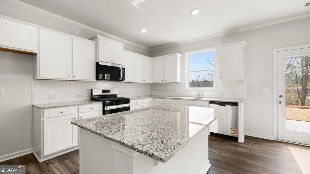 318 Thompson Ridge Ln — photo 35 of 37