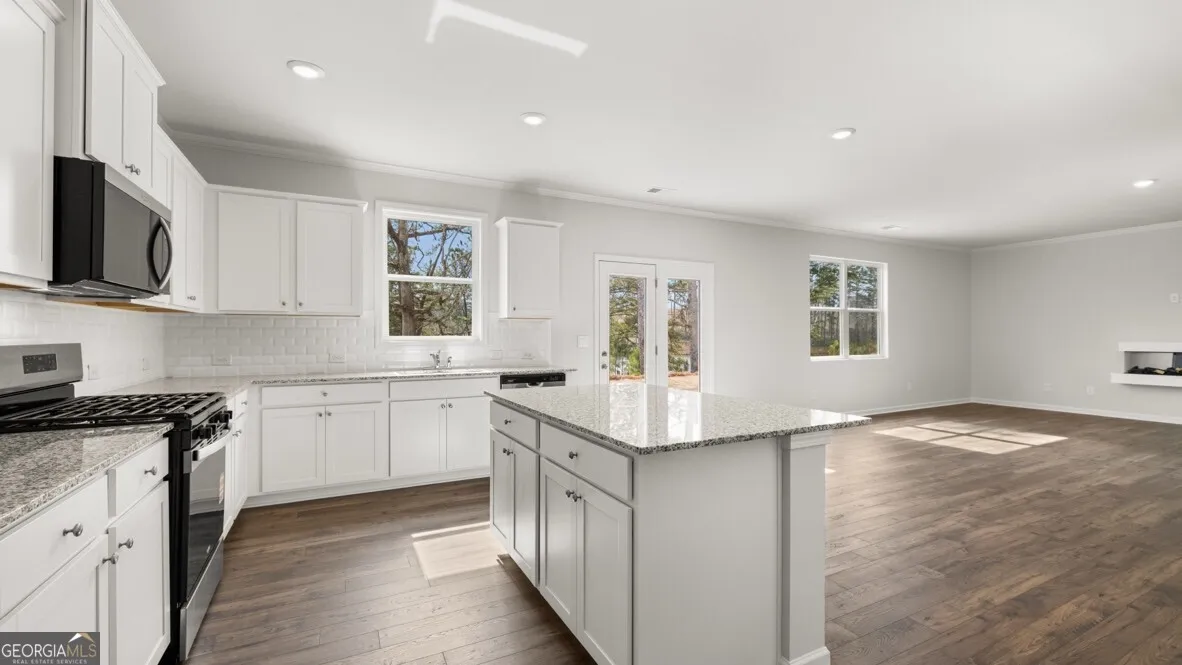 318 Thompson Ridge Ln — photo 36 of 37