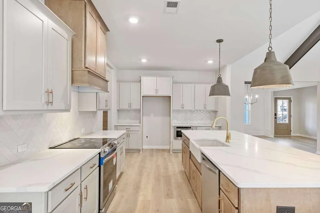 38 Liberty Station Dr — photo 8 of 56