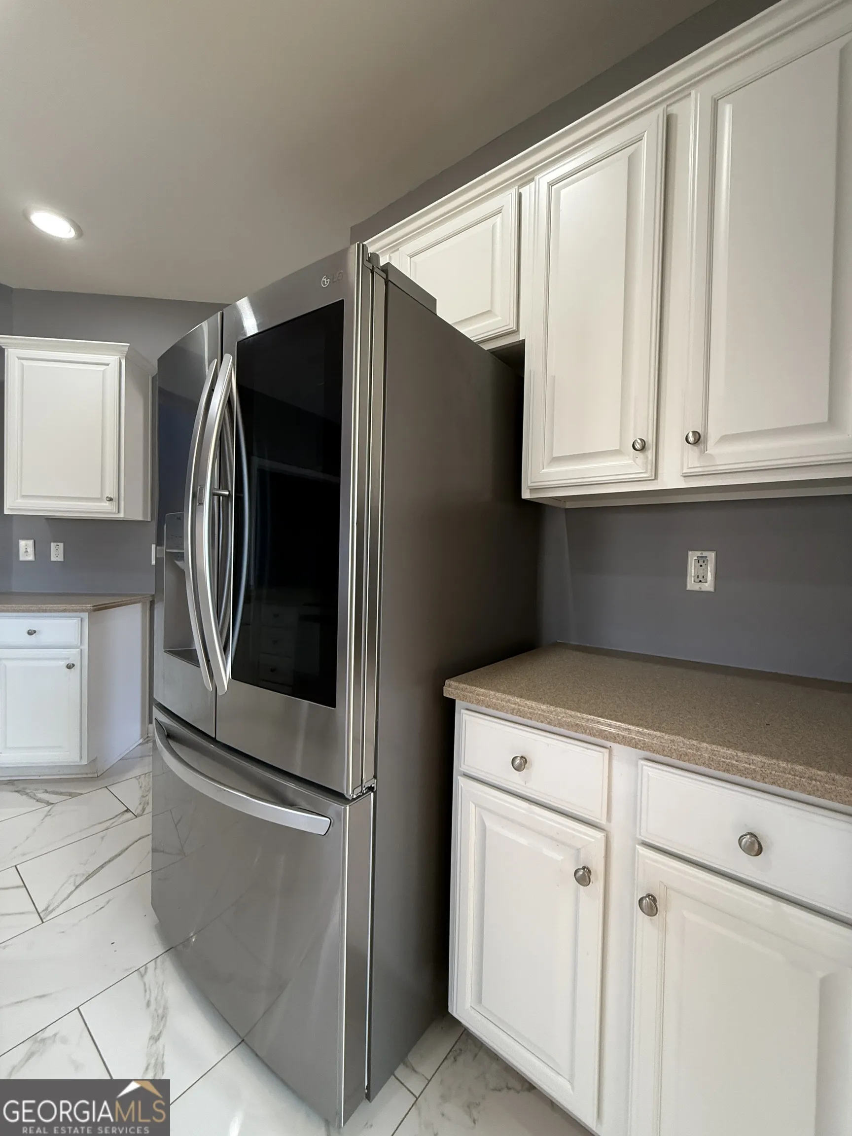 1009 S Creek Dr — photo 15 of 61