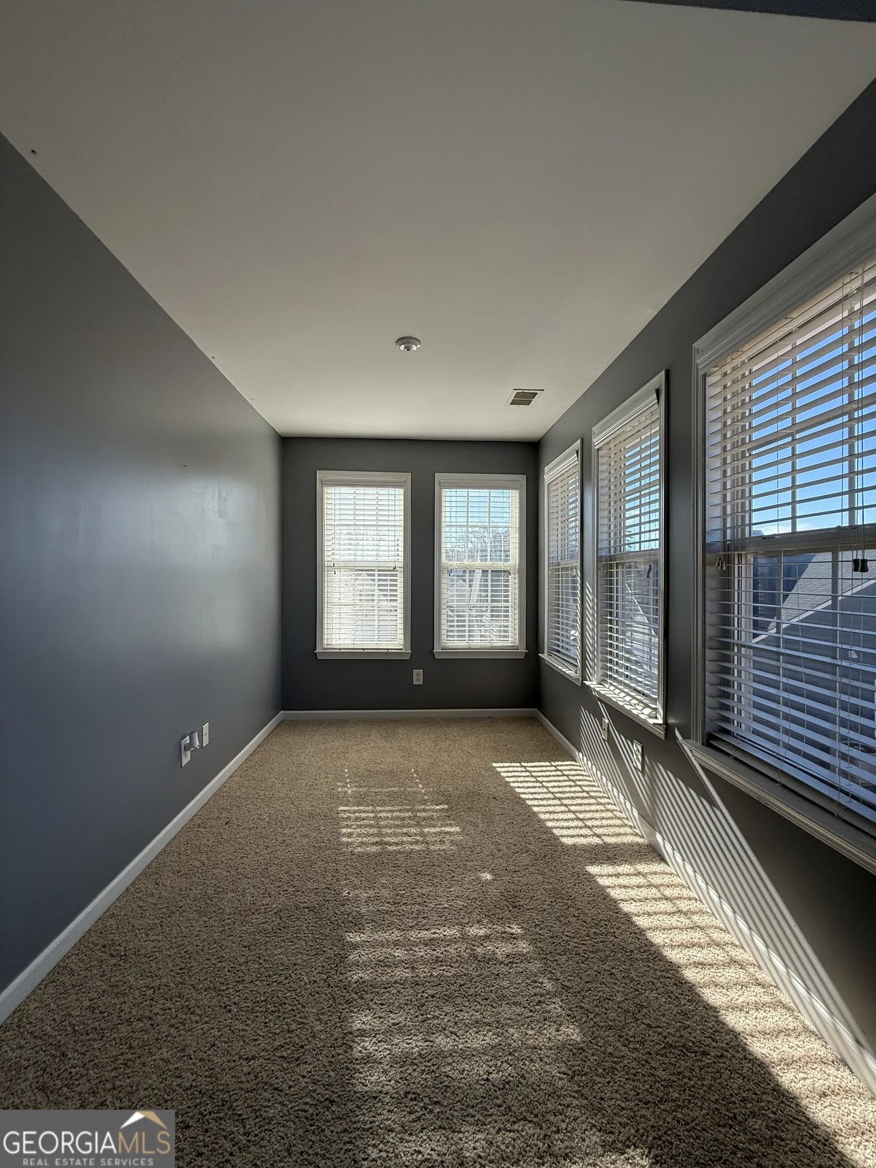 1009 S Creek Dr — photo 34 of 61
