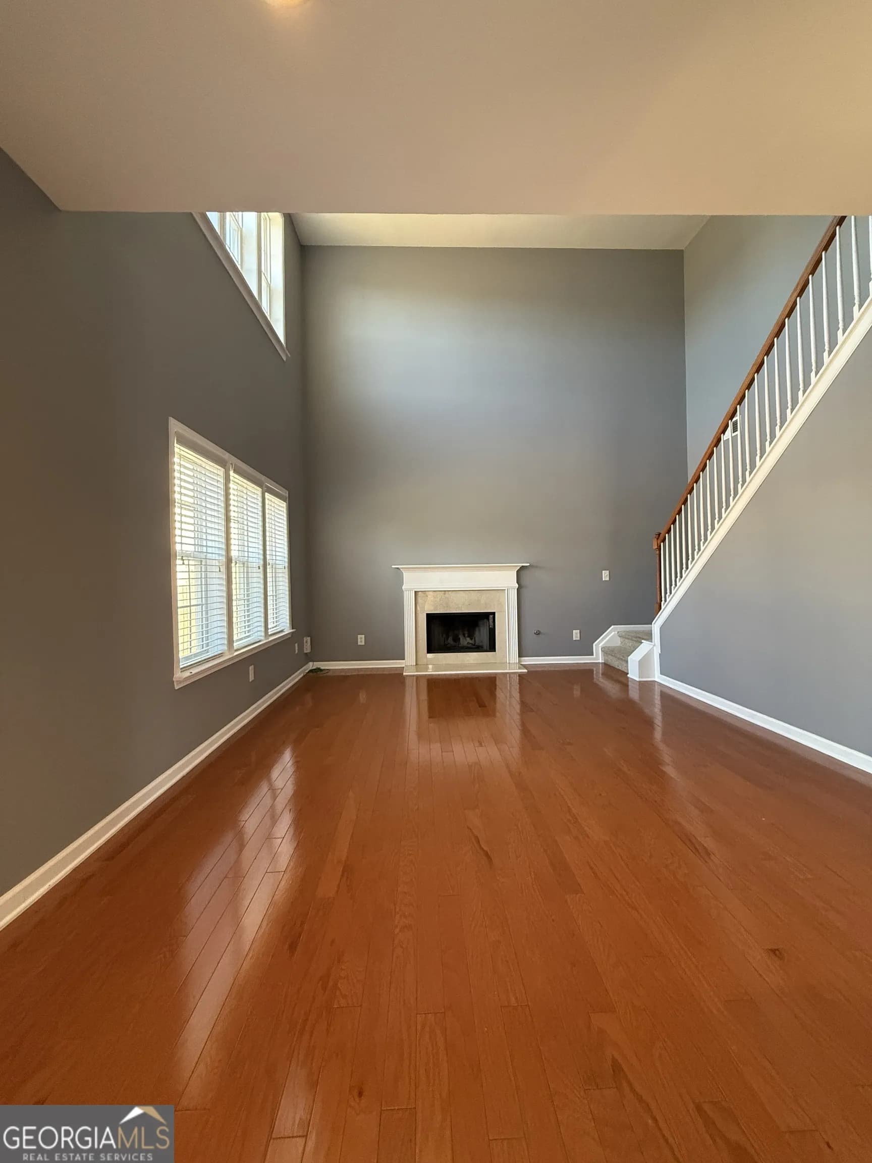 1009 S Creek Dr — photo 21 of 61