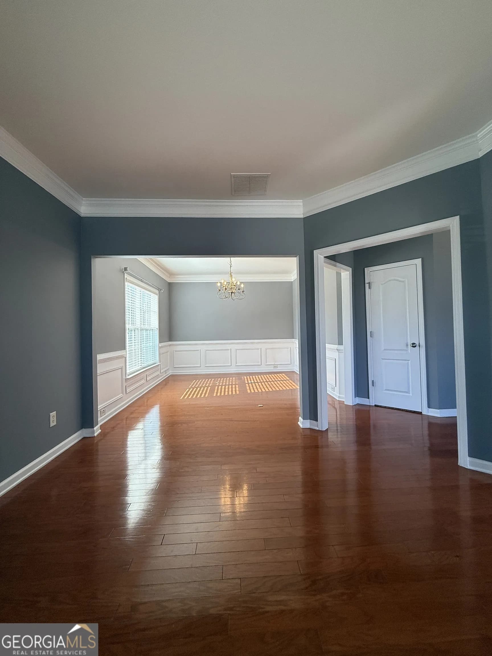 1009 S Creek Dr — photo 6 of 61
