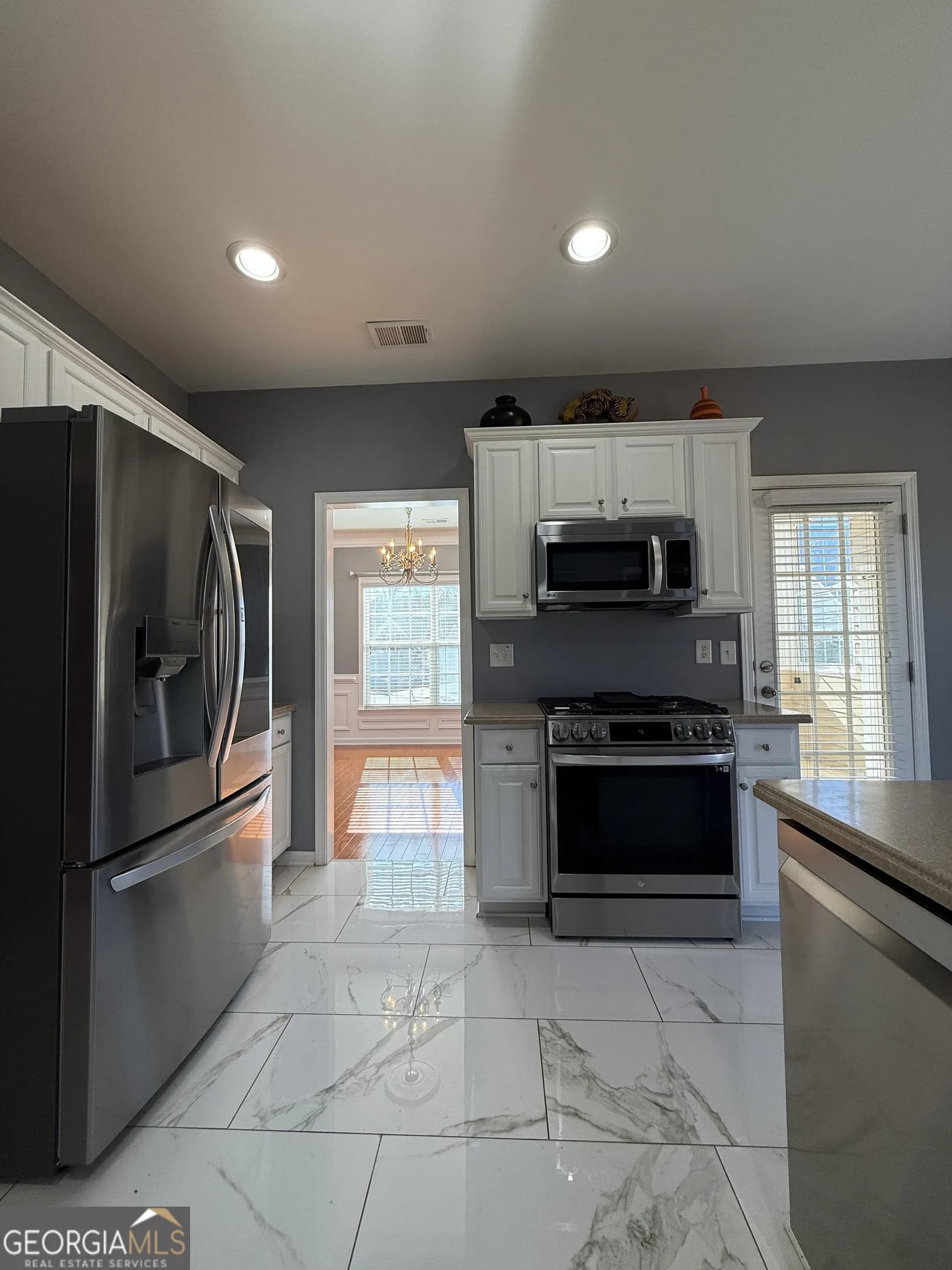 1009 S Creek Dr — photo 14 of 61