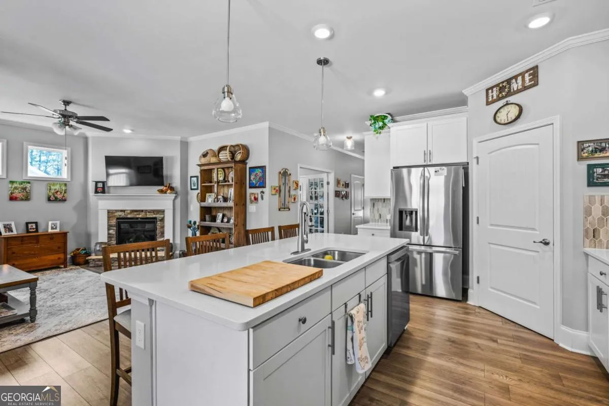 173 Four Seasons Blvd — photo 11 of 38