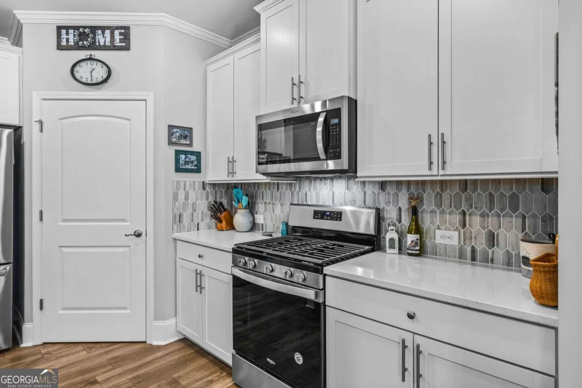 173 Four Seasons Blvd — photo 10 of 38