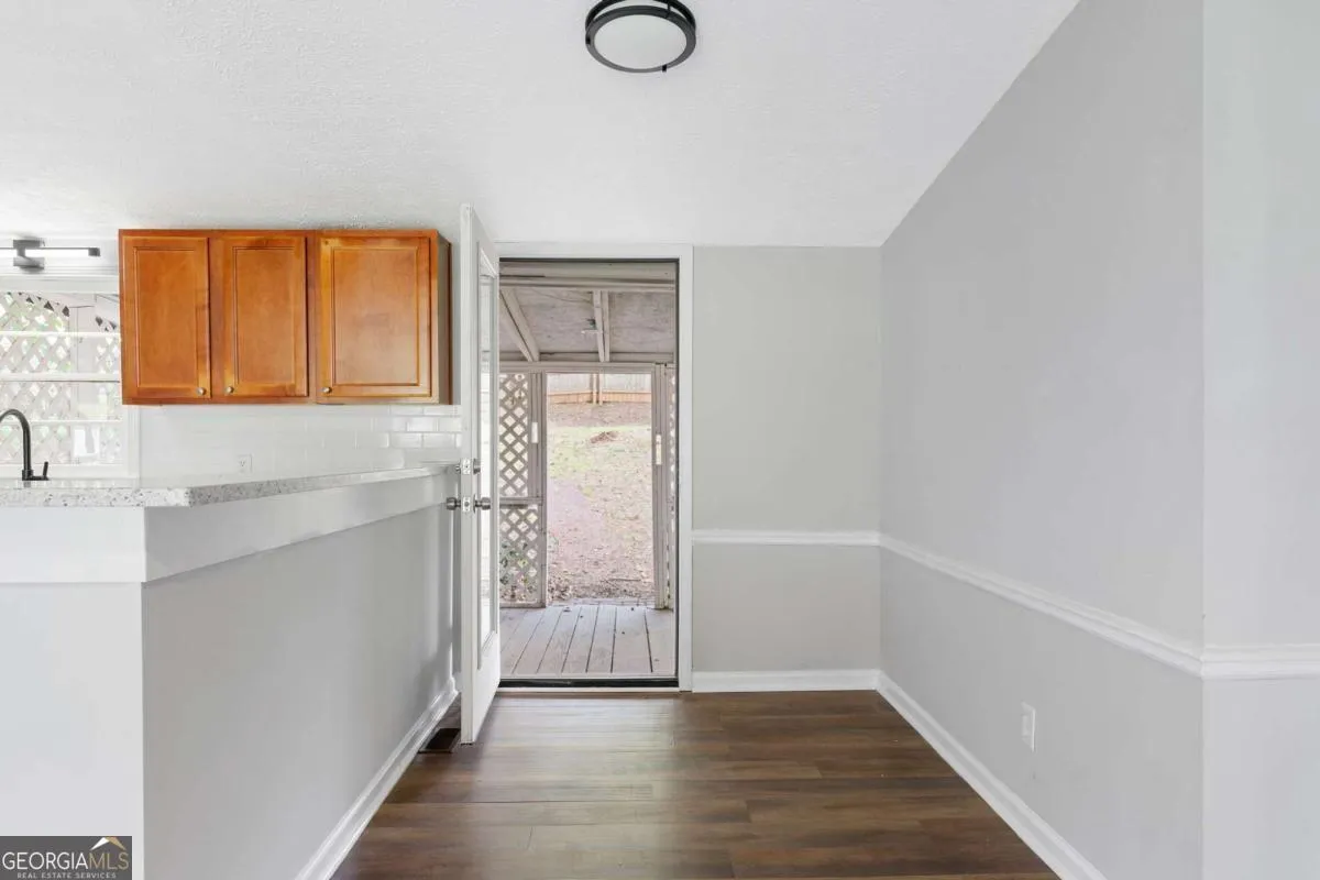 119 Mcbee St — photo 6 of 30