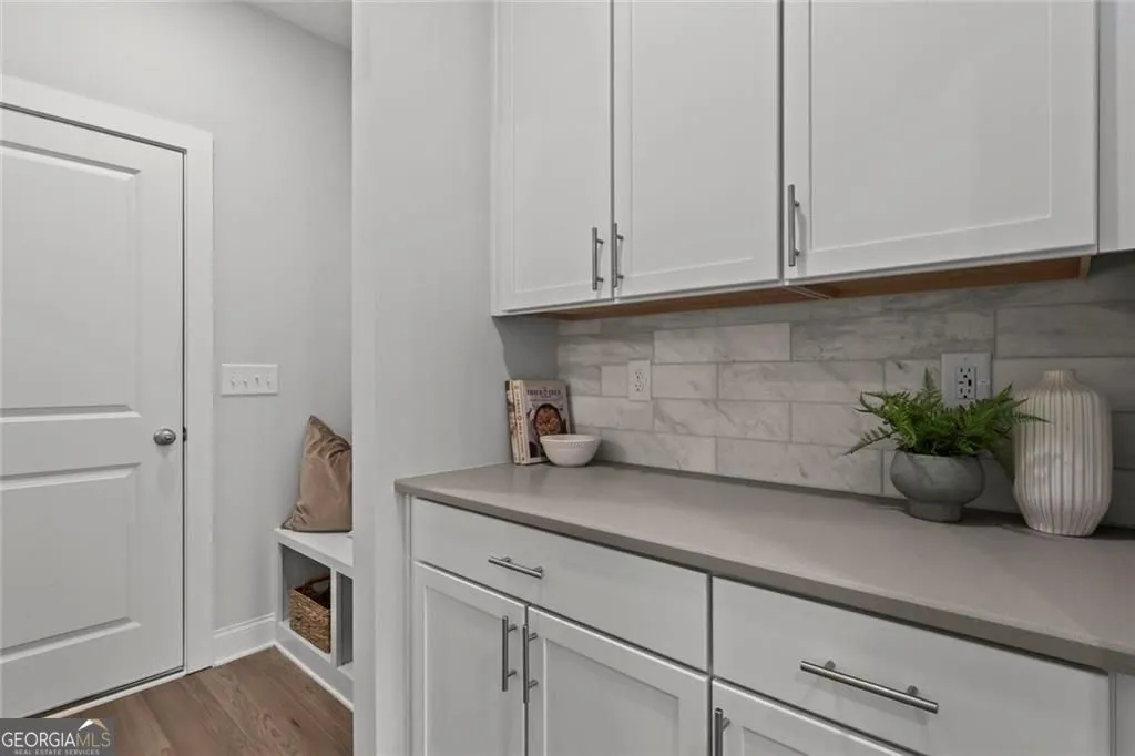 90 Riverwalk Manor Dr — photo 11 of 39
