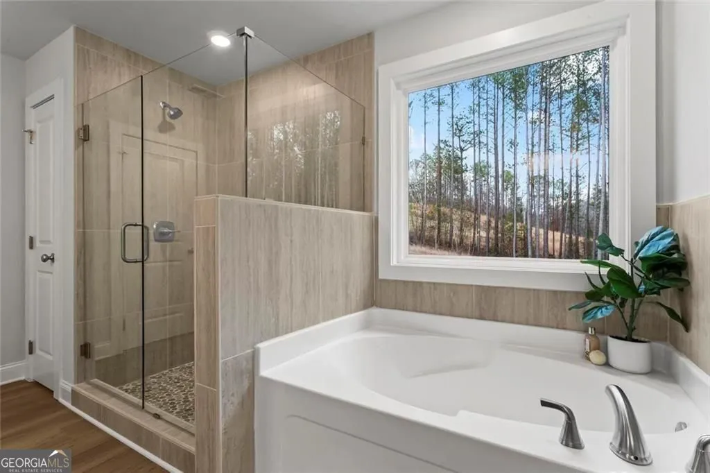 90 Riverwalk Manor Dr — photo 19 of 39