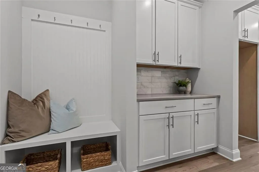 90 Riverwalk Manor Dr — photo 10 of 39