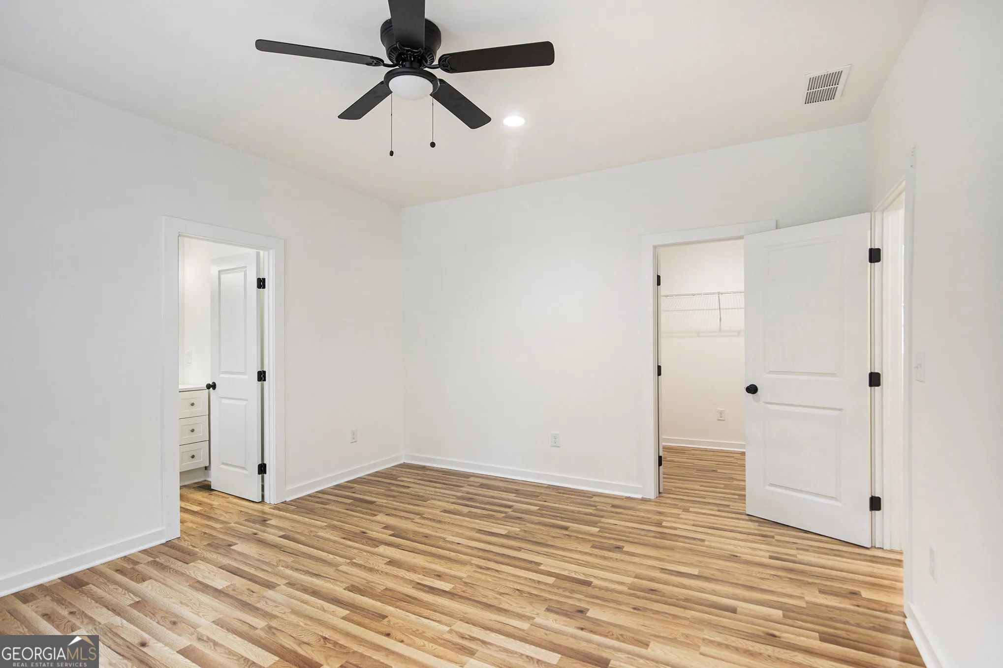 3220 Sweetbriar Dr — photo 14 of 30