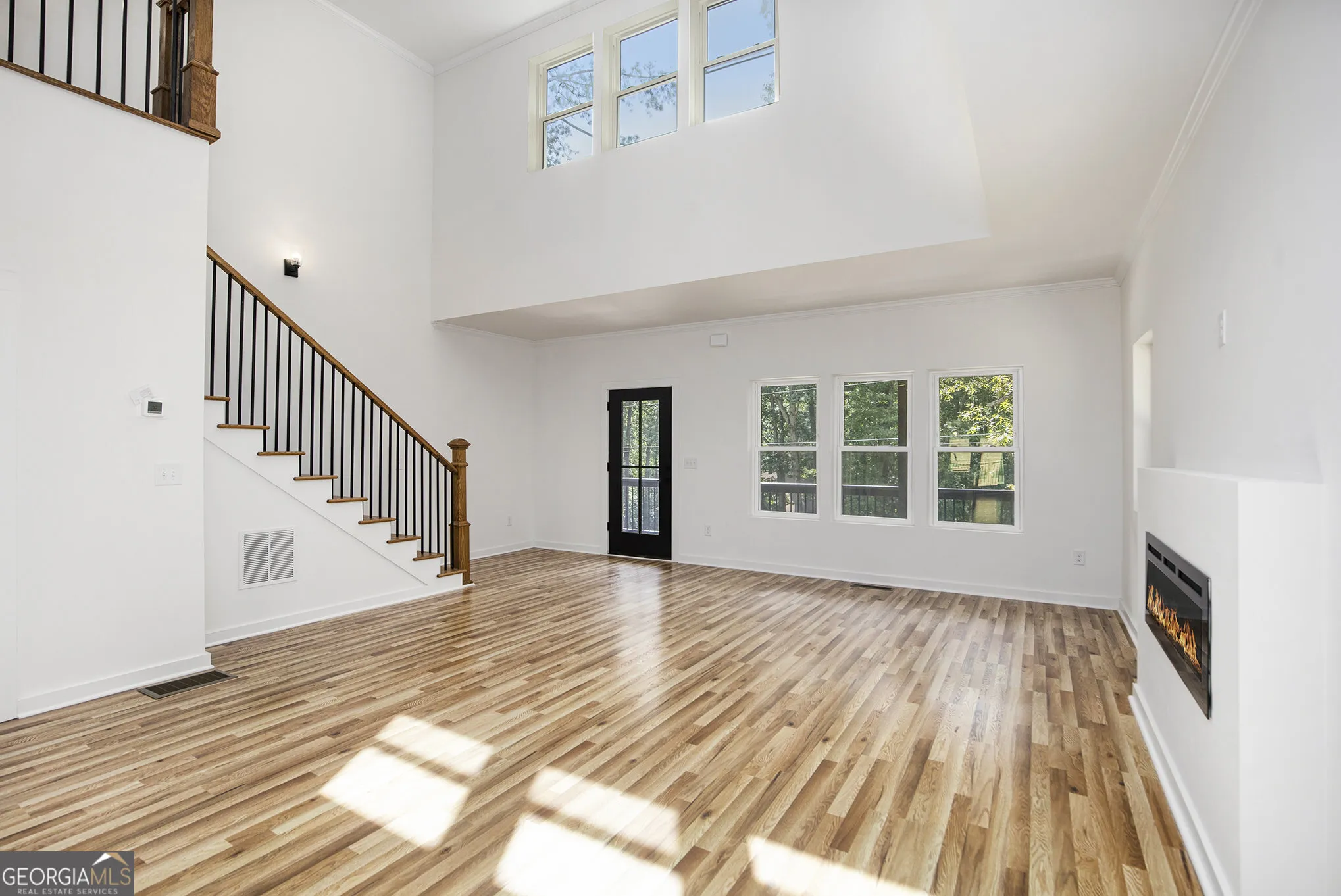 3220 Sweetbriar Dr — photo 3 of 30