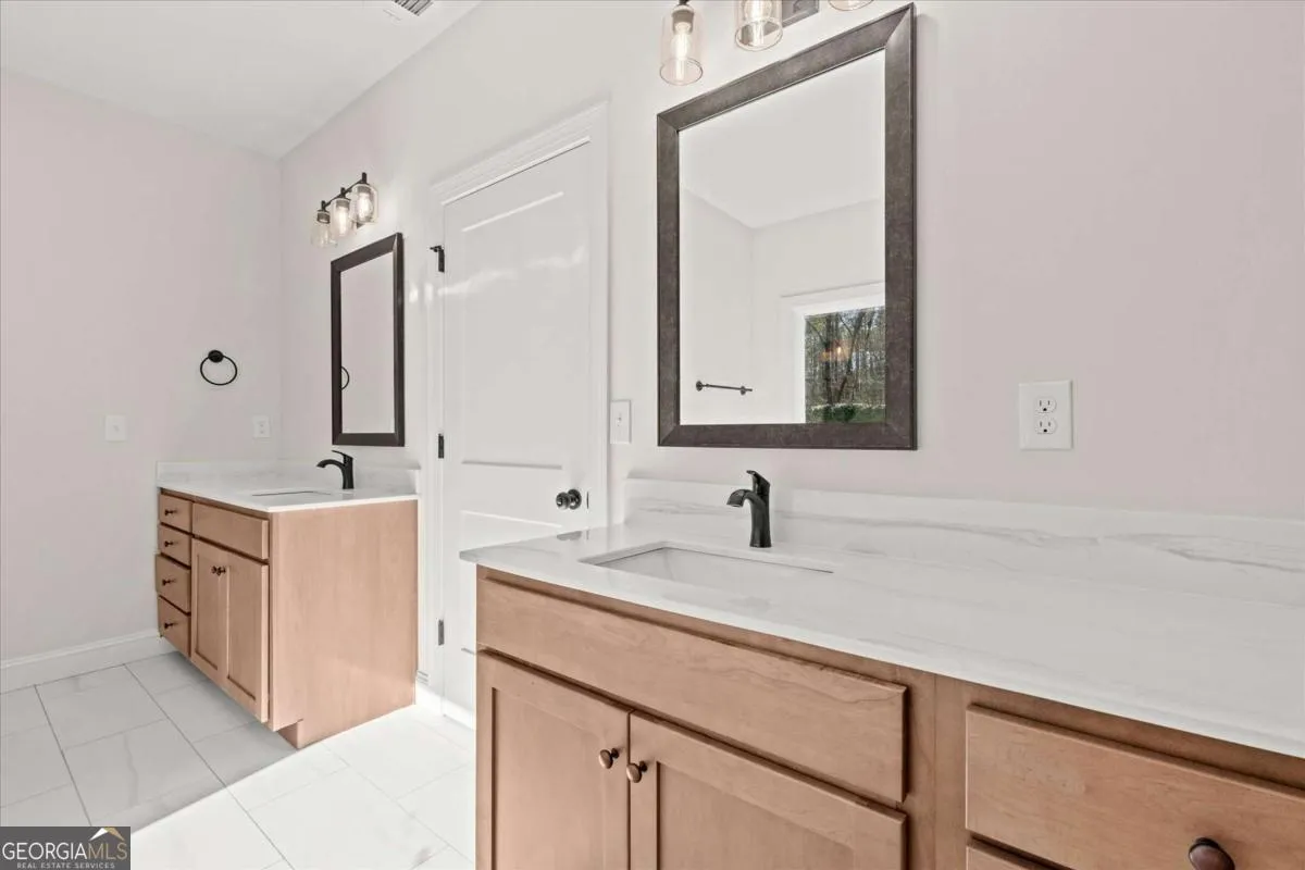 7213 Tara Dr — photo 11 of 43