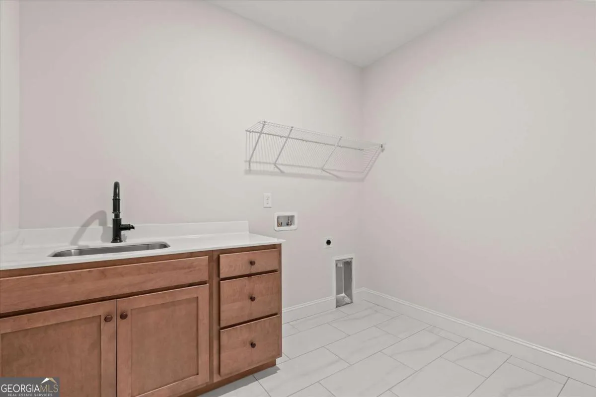 7213 Tara Dr — photo 17 of 43