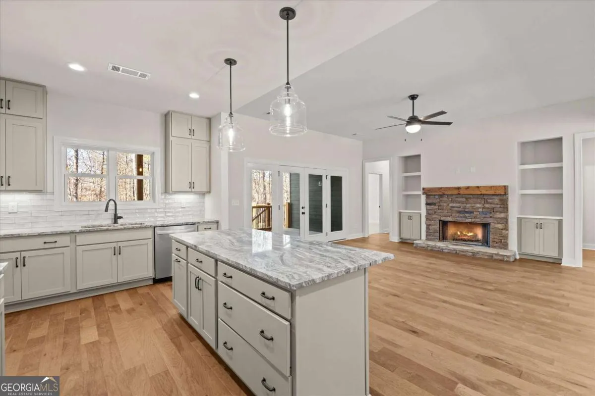 7213 Tara Dr — photo 4 of 43