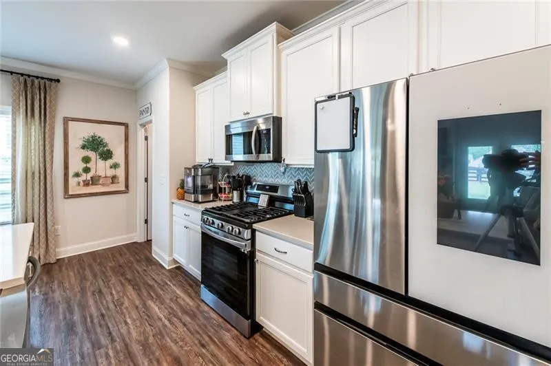 98 Heritage Pointe Dr — photo 18 of 48
