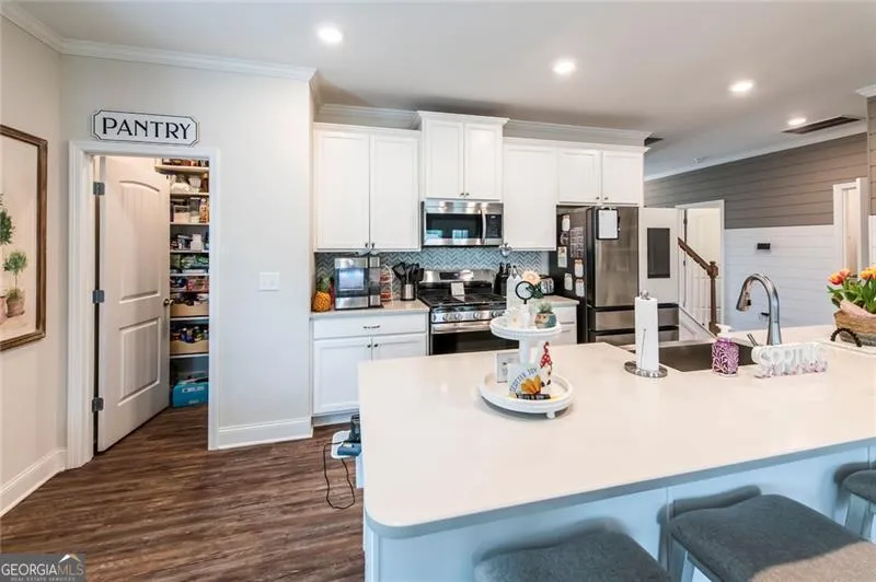 98 Heritage Pointe Dr — photo 15 of 48