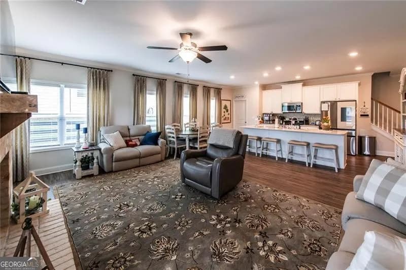 98 Heritage Pointe Dr — photo 10 of 48