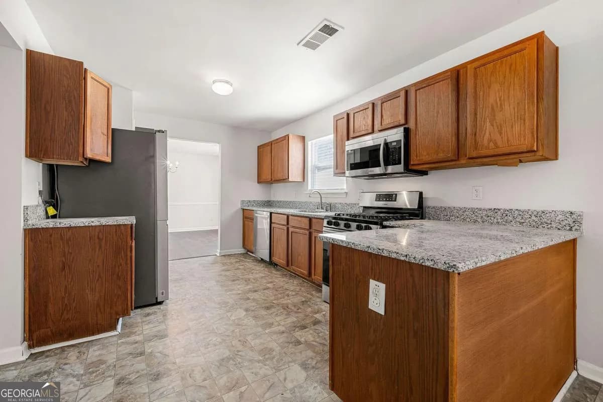 3161 Berthas Overlook — photo 10 of 36