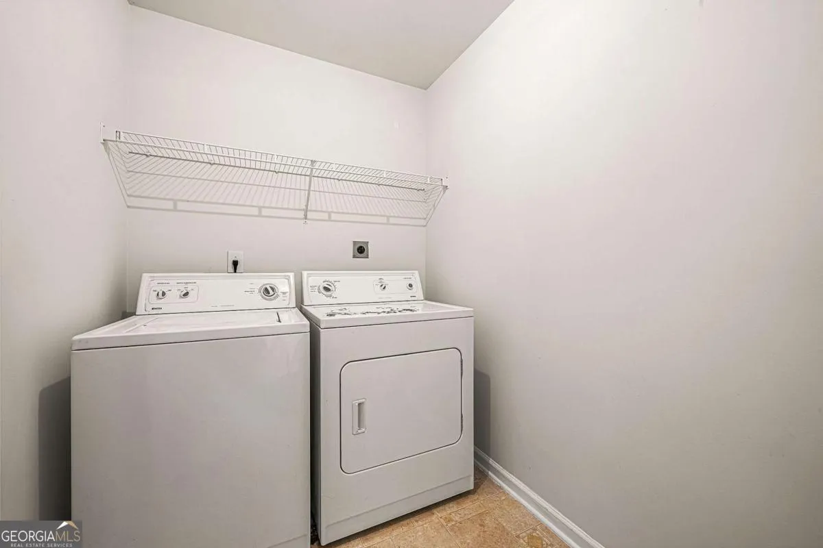 3161 Berthas Overlook — photo 3 of 36