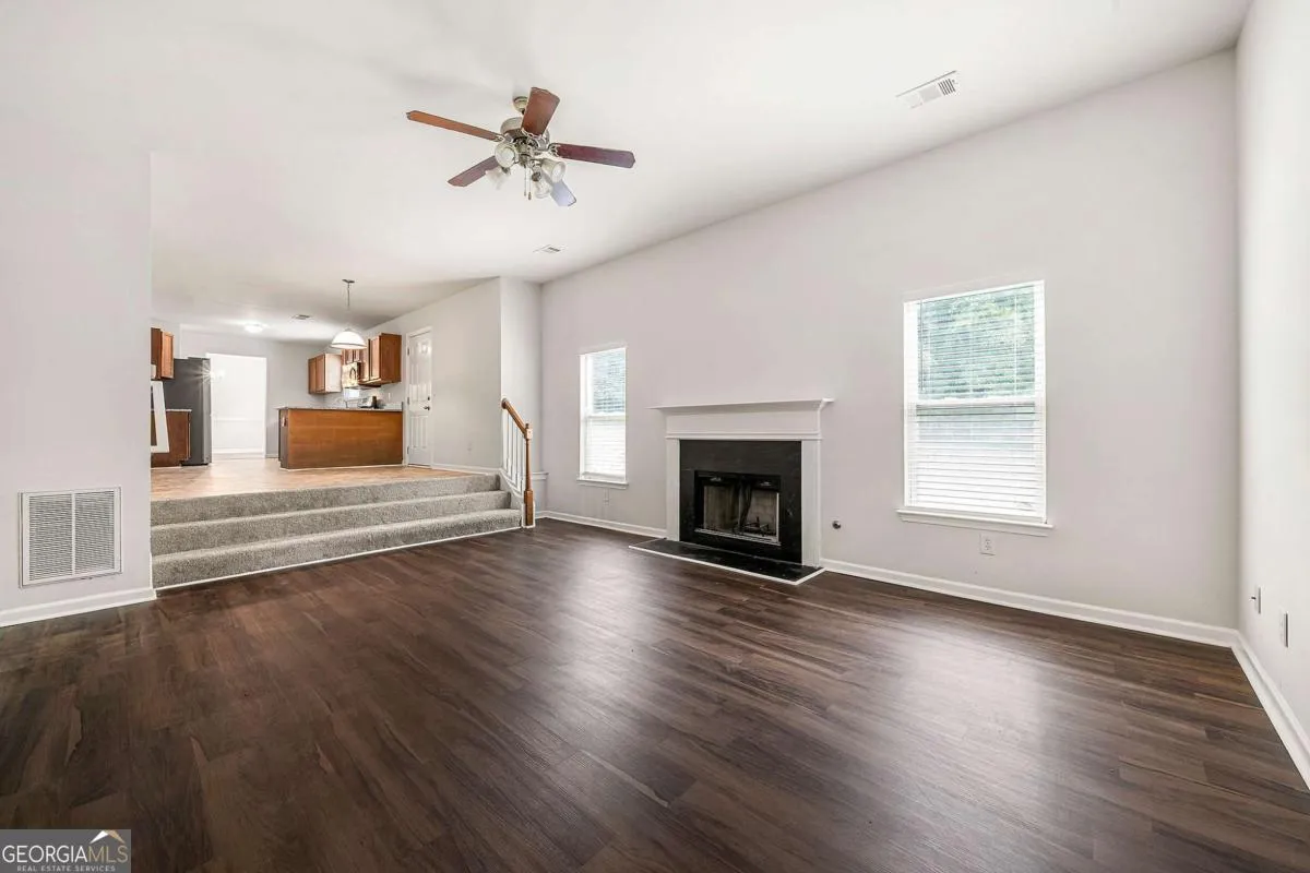 3161 Berthas Overlook — photo 8 of 36
