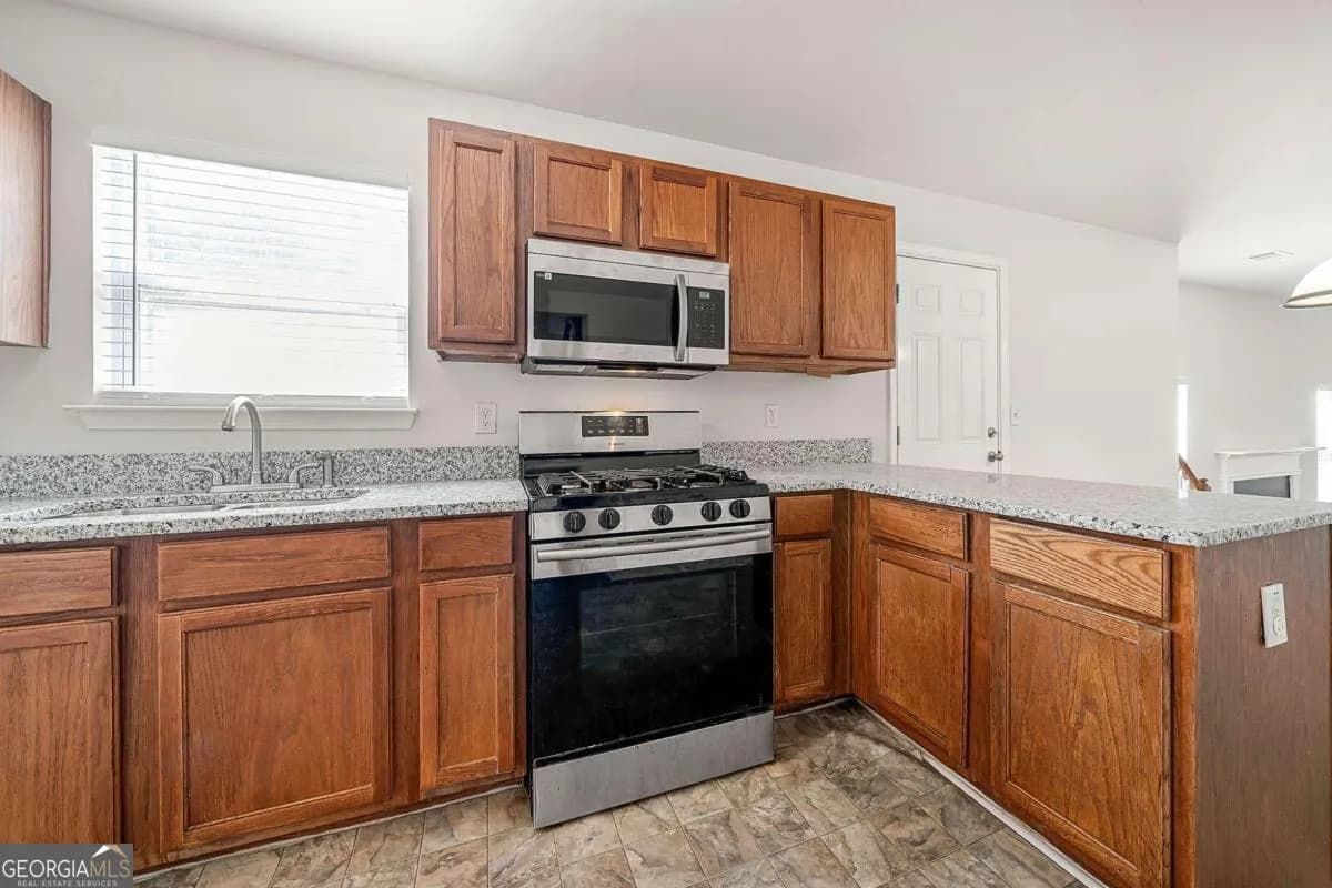 3161 Berthas Overlook — photo 11 of 36
