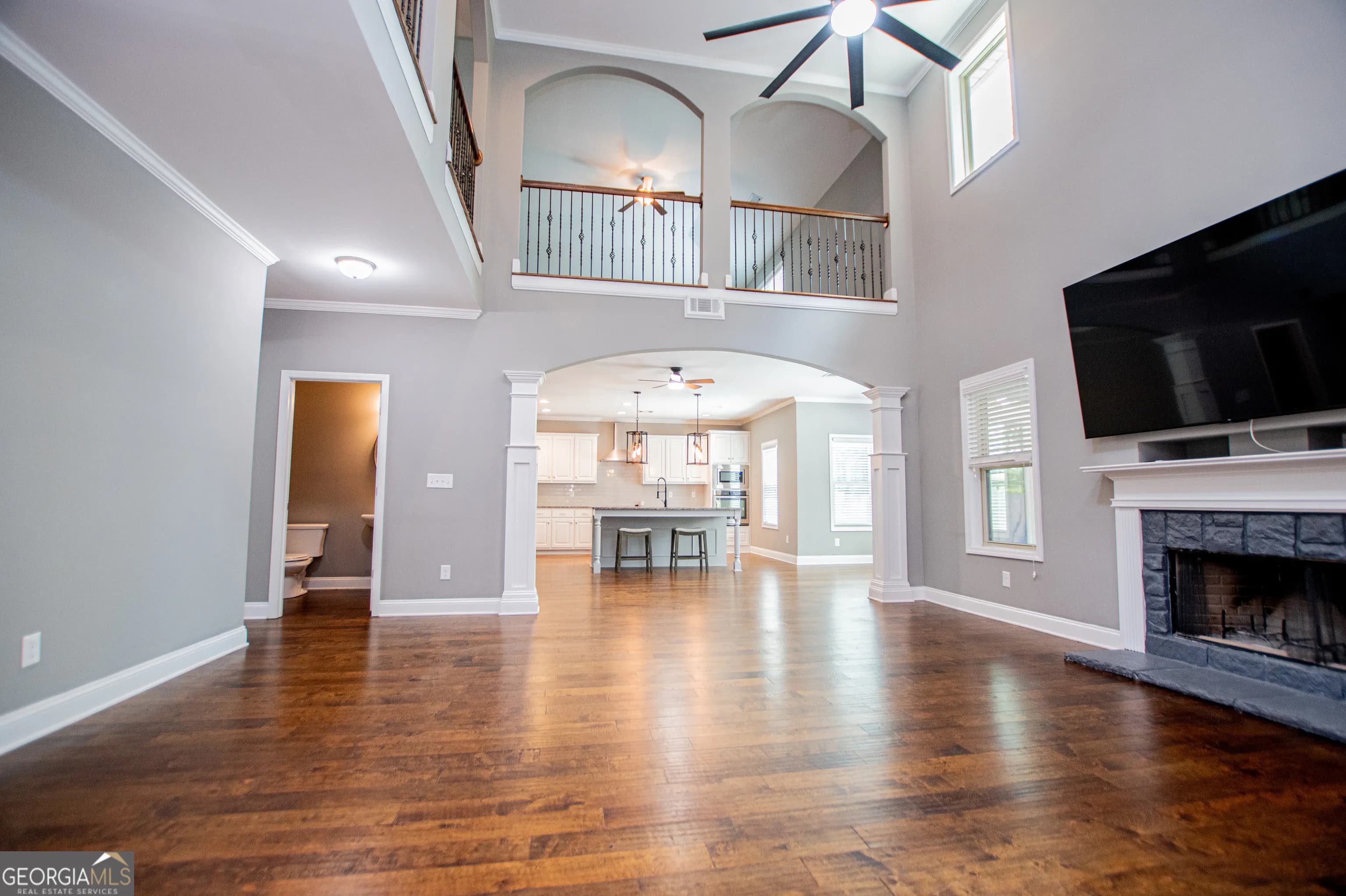 201 Overton Pt — photo 13 of 107