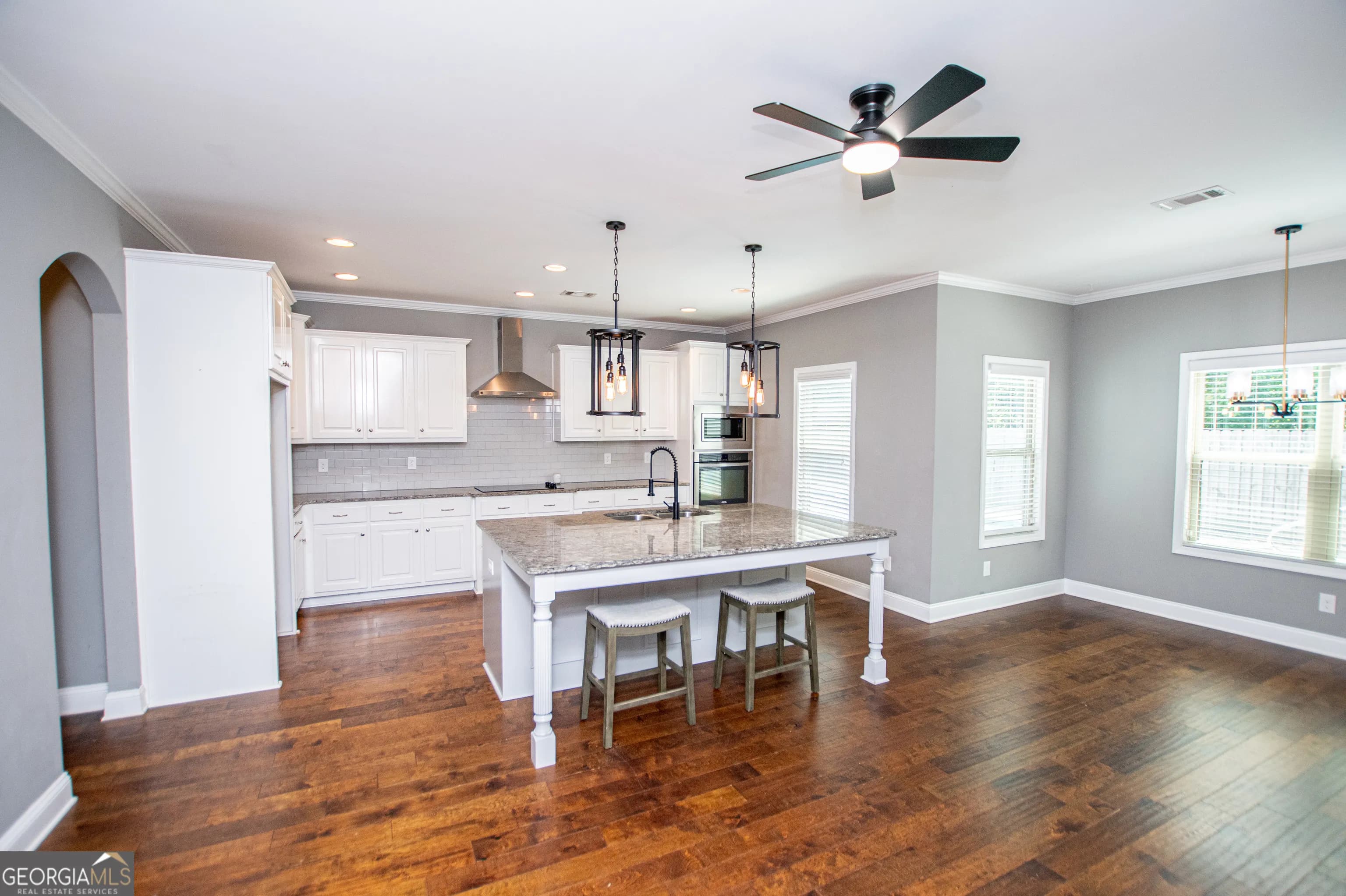 201 Overton Pt — photo 18 of 107